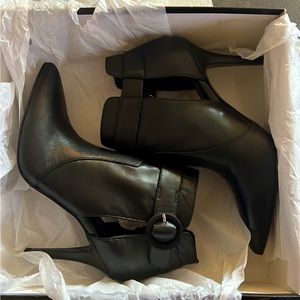 Women’s Nine West StilettoBootie